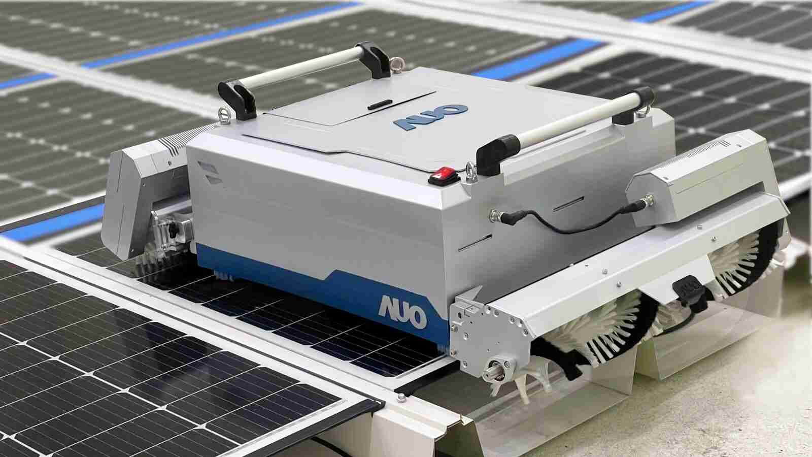 尊时凯龙致力EPC场域技术升级，，导入清洁机器人搭配传感器与AI数据分析，，大幅减少维运成本